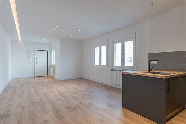 entrada vivienda rehabilitada logroño obra parqué